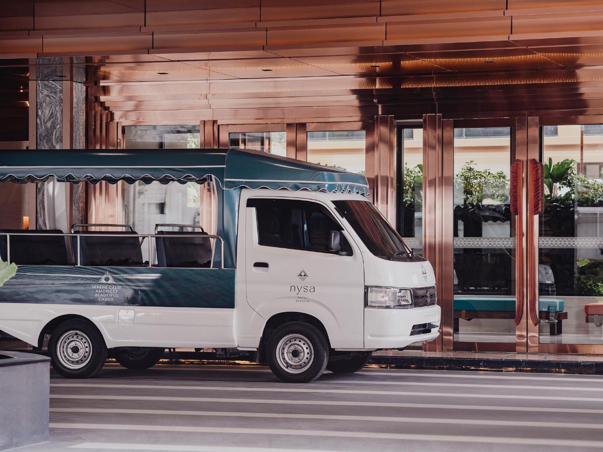 Nysa Hotel Bangkok Sukhumvit 11 Εξωτερικό φωτογραφία Daihatsu Mira